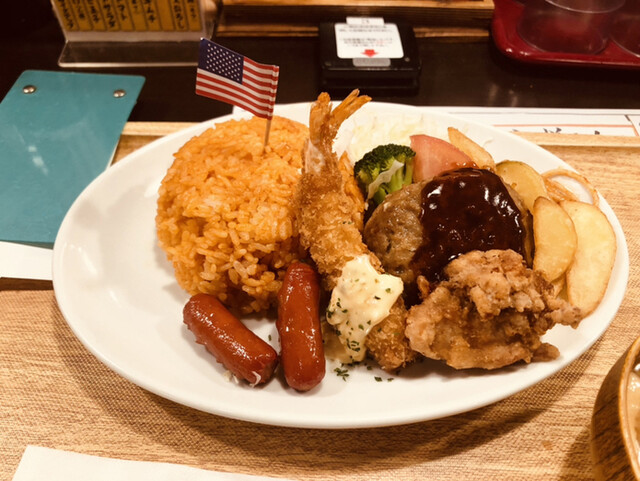 大衆食堂 定食のまる大 飯田橋西口店的实拍高清图