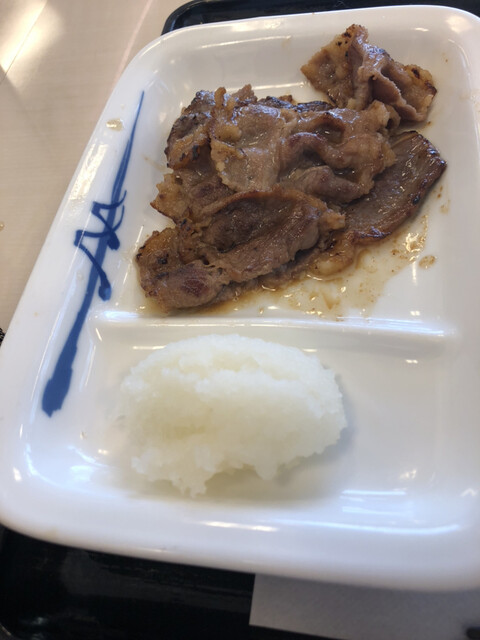松屋 亀岡店的实拍高清图