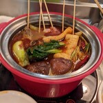 回転火鍋 なべ丸 上野本店的實拍圖