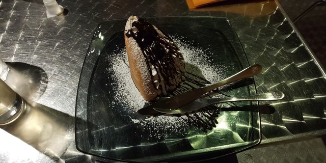 CAFE RESTAURANT GARAGE的实拍高清图