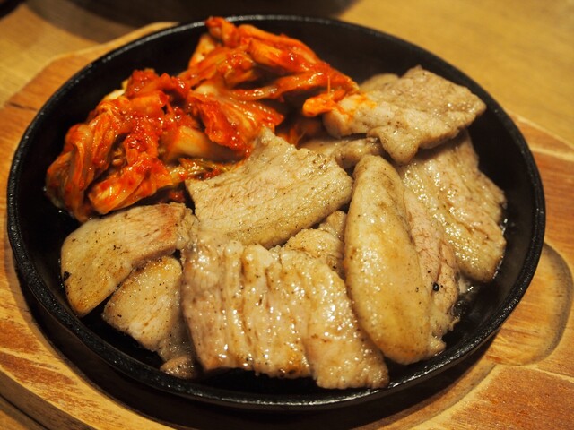 みやぶたと沖縄料理 沖炭的实拍高清图