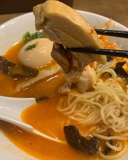 鶏白湯ラーメン 鳥ぶし的實拍高清圖