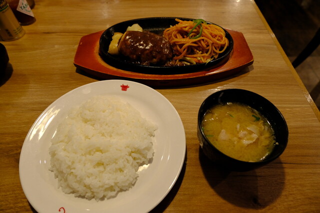 肉の万世 神田駅前店的實拍高清圖