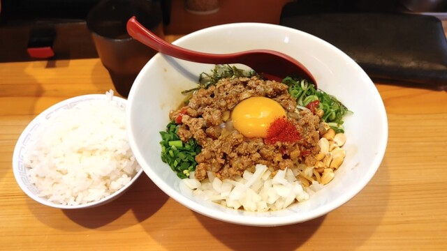 recommendations image for 台湾まぜそば・台湾ラーメン 薫