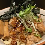 Abats 奥村的实拍图