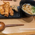 本町製麺所 天 ルクア大阪店的实拍图