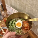 炭火牛串 にくまる的实拍图