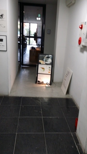 recommendations image for VADE MECVM. Showroom #2