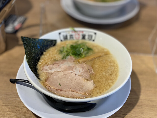 河童ラーメン本舗 箕面店的實拍高清圖