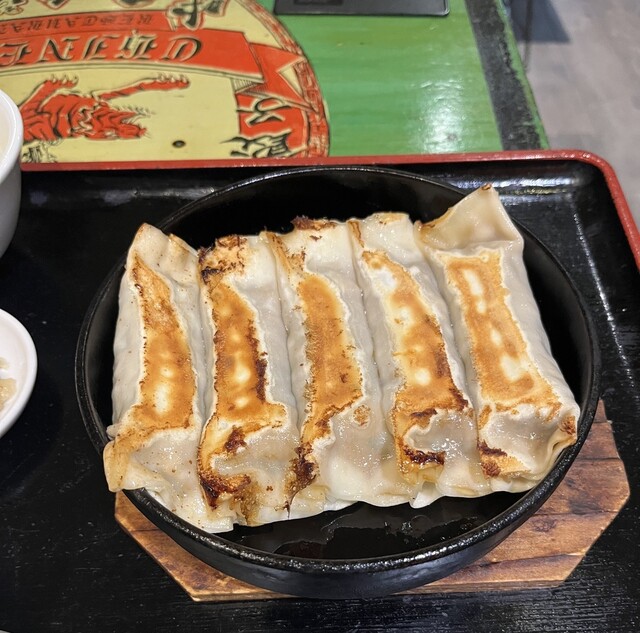 紅虎餃子房 丸の内センタービル店的實拍高清圖