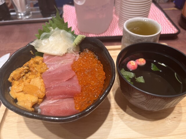 丼と魚LEE的實拍高清圖