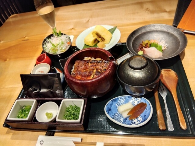 まるや本店 東京ミッドタウン店的实拍高清图