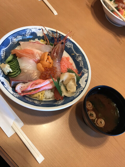 魚河岸たちばな 大阪中央卸売市場的实拍高清图