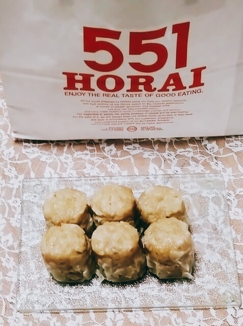 551蓬莱 JR大阪駅御堂筋口店的實拍高清圖