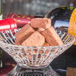 バー クラ クラ的实拍图