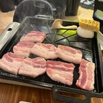 新大久保韓国横丁 漢江の奇跡的实拍图