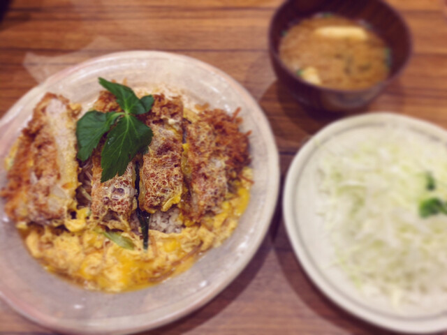かつかつとんとん的实拍高清图