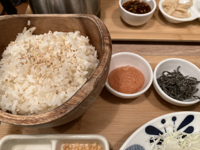 こめらく お茶漬けといろどり唐揚げ。 新宿ミロード店的实拍高清图