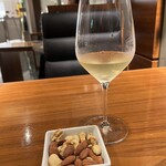 ワインショップ・エノテカ GINZA SIX店的實拍圖