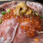 吉祥寺 肉ドレス海鮮丼 渋谷道玄坂店的實拍圖