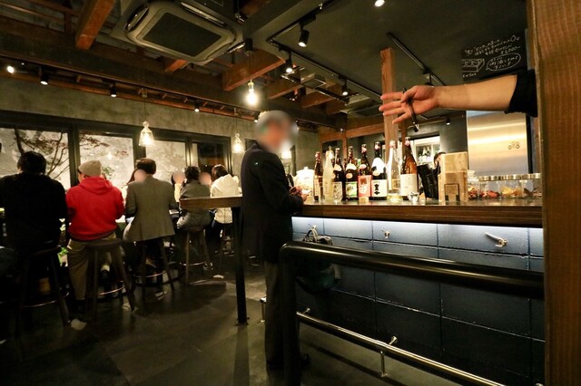 サケホール 益や的实拍高清图