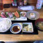 海鮮酒場 らうす港的實拍圖