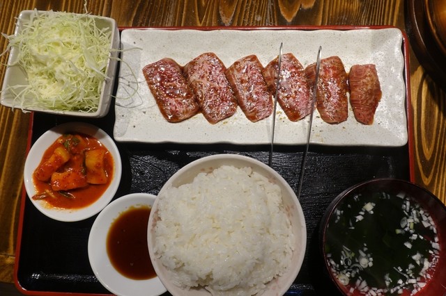 炭火焼肉 赤黒的實拍高清圖