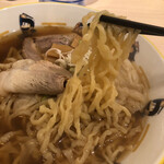 ワンタンメンの満月 三鷹店的实拍图