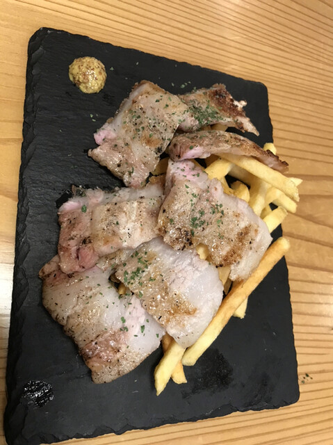 甲州肉炉端 炭とやまなし 茅場町本店的實拍高清圖