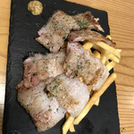 甲州肉炉端 炭とやまなし 茅場町本店的實拍圖