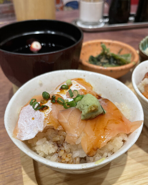 丼と魚LEE的實拍高清圖