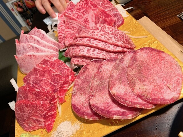 肉ダイニング 暴れ牛 新宿三丁目店的實拍高清圖