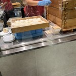 551蓬莱 京都伊勢丹店的實拍圖