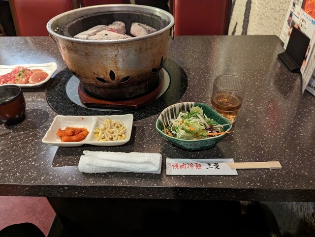 焼肉の三是 新宿店的實拍高清圖