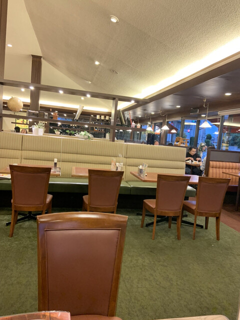 recommendations image for ロイヤルホスト 牟礼店