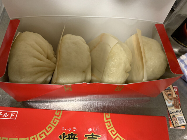 551蓬莱 新幹線新大阪駅店的實拍高清圖