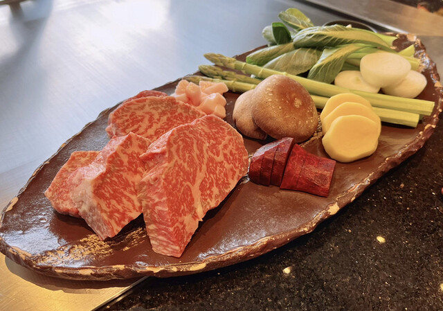 鉄板焼 やまなみ的实拍高清图