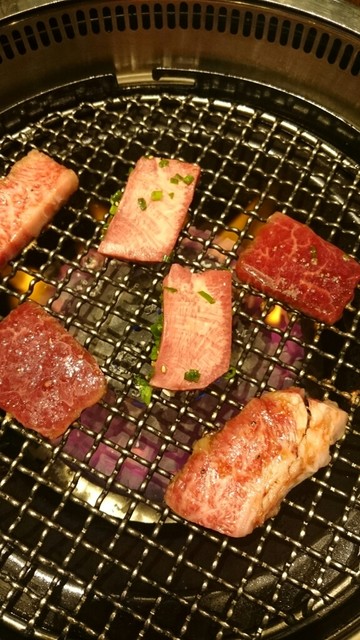 焼肉DINING 牛勢 上野店的实拍高清图
