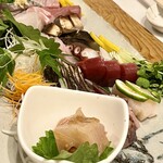博多海鮮処まんぷく屋 大名店的實拍圖