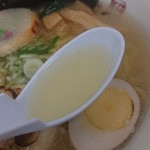 ラーメンの王道 北浜商店 金堀店的实拍图