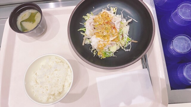 都庁第二本庁舎4階職員食堂的实拍高清图