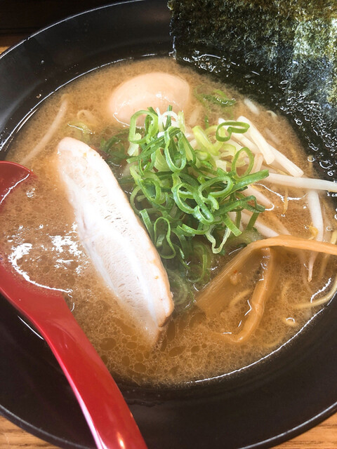 賢蔵辣麺的實拍高清圖