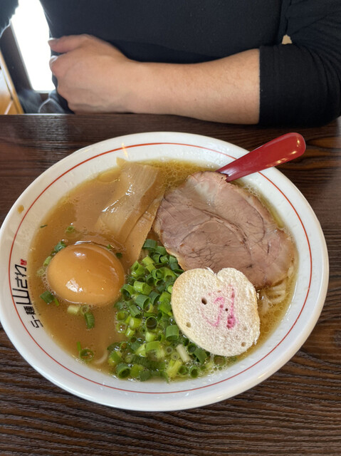らー麺 山さわ的实拍高清图