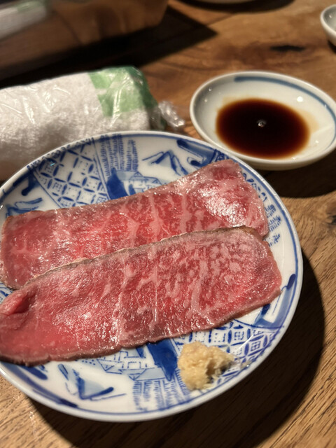日本酒と焼肉 吉岡太一的实拍高清图