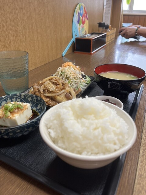 天山食堂的實拍高清圖