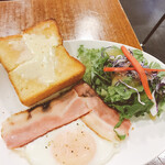 上島珈琲店 アミュエスト店的實拍圖