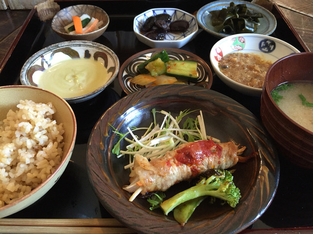 recommendations image for CACHE CACHE