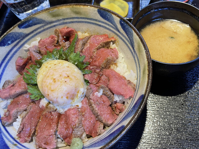 あか牛焼肉と馬刺し たべとも的實拍高清圖