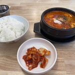 ダモア食堂的实拍图