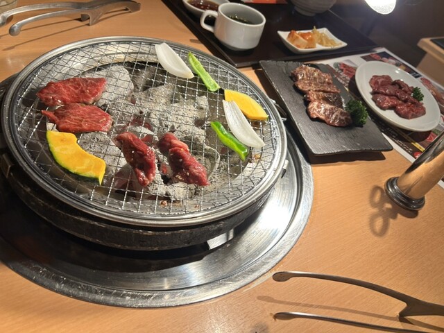炭火焼肉 羅山 琴似店的實拍高清圖